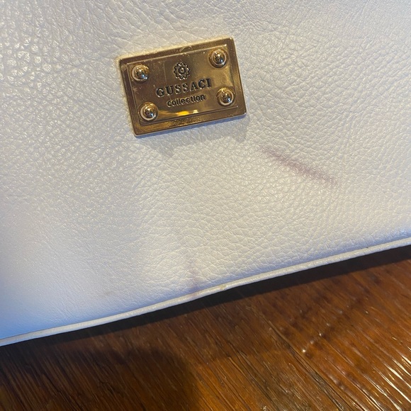 GUSSACI collection, beautiful purse bag. Large white with multiple zippers. - Picture 3 of 16